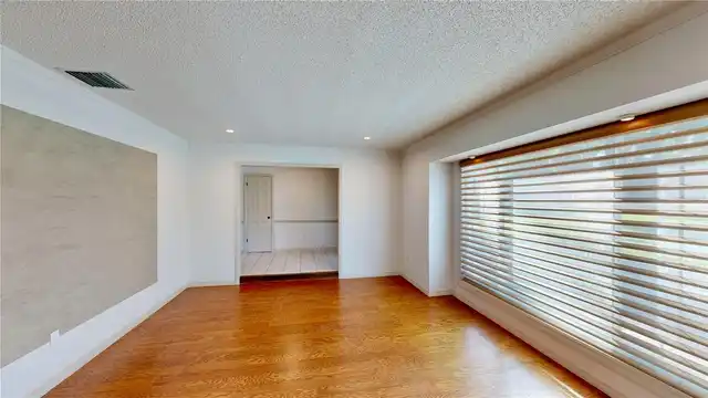 Listing Photo 35