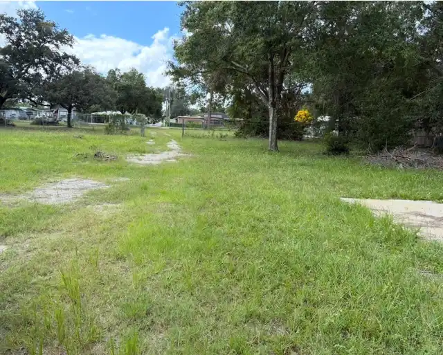 Listing Photo 9