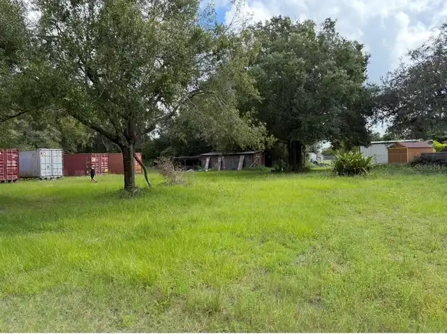 Listing Photo 11