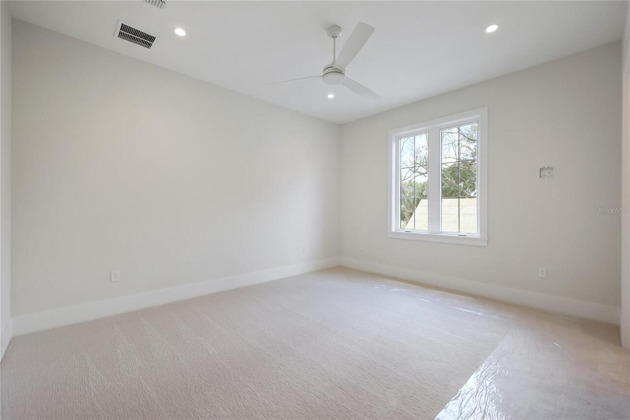 Listing Photo 33