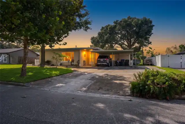 4BR, Home, 2BA, $400,000
Read More