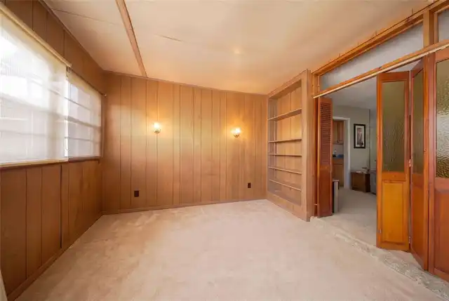 Listing Photo 9
