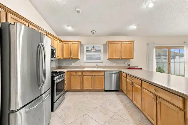 Listing Photo 17