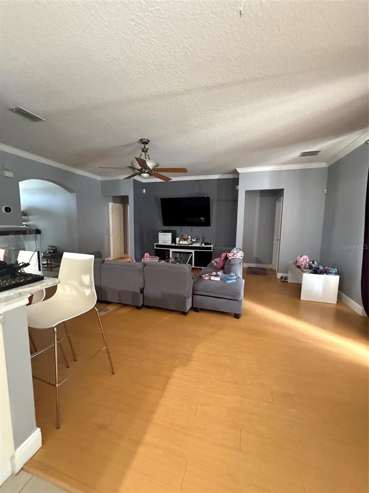 Listing Photo 8