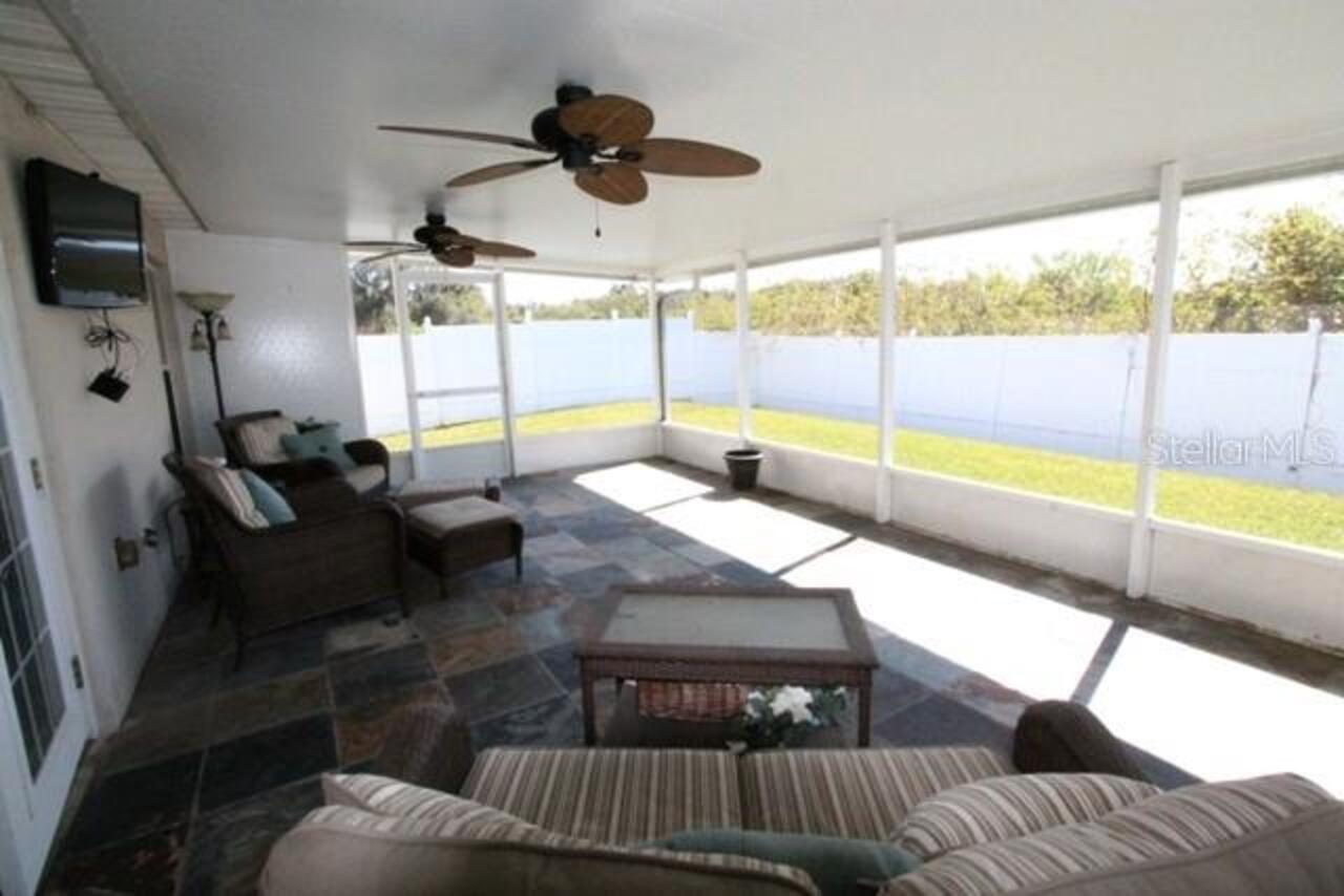 Listing Photo 12
