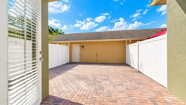 Listing Photo 19