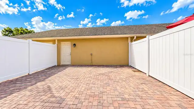 Listing Photo 22