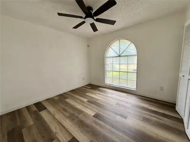 Listing Photo 13
