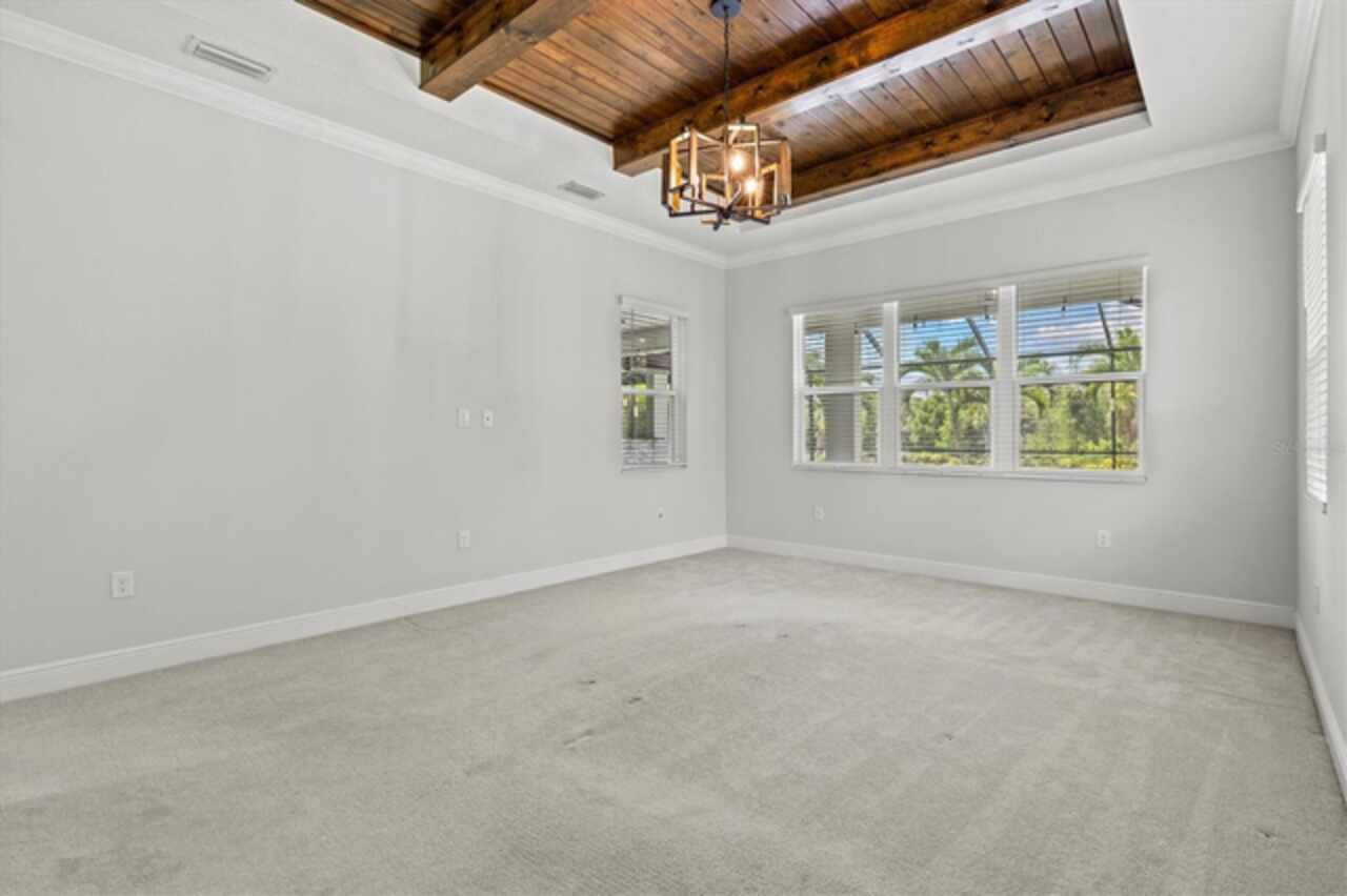 Listing Photo 24