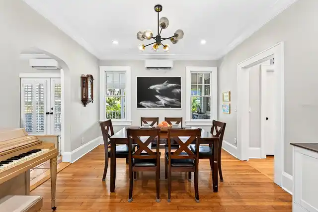 Listing Photo 10