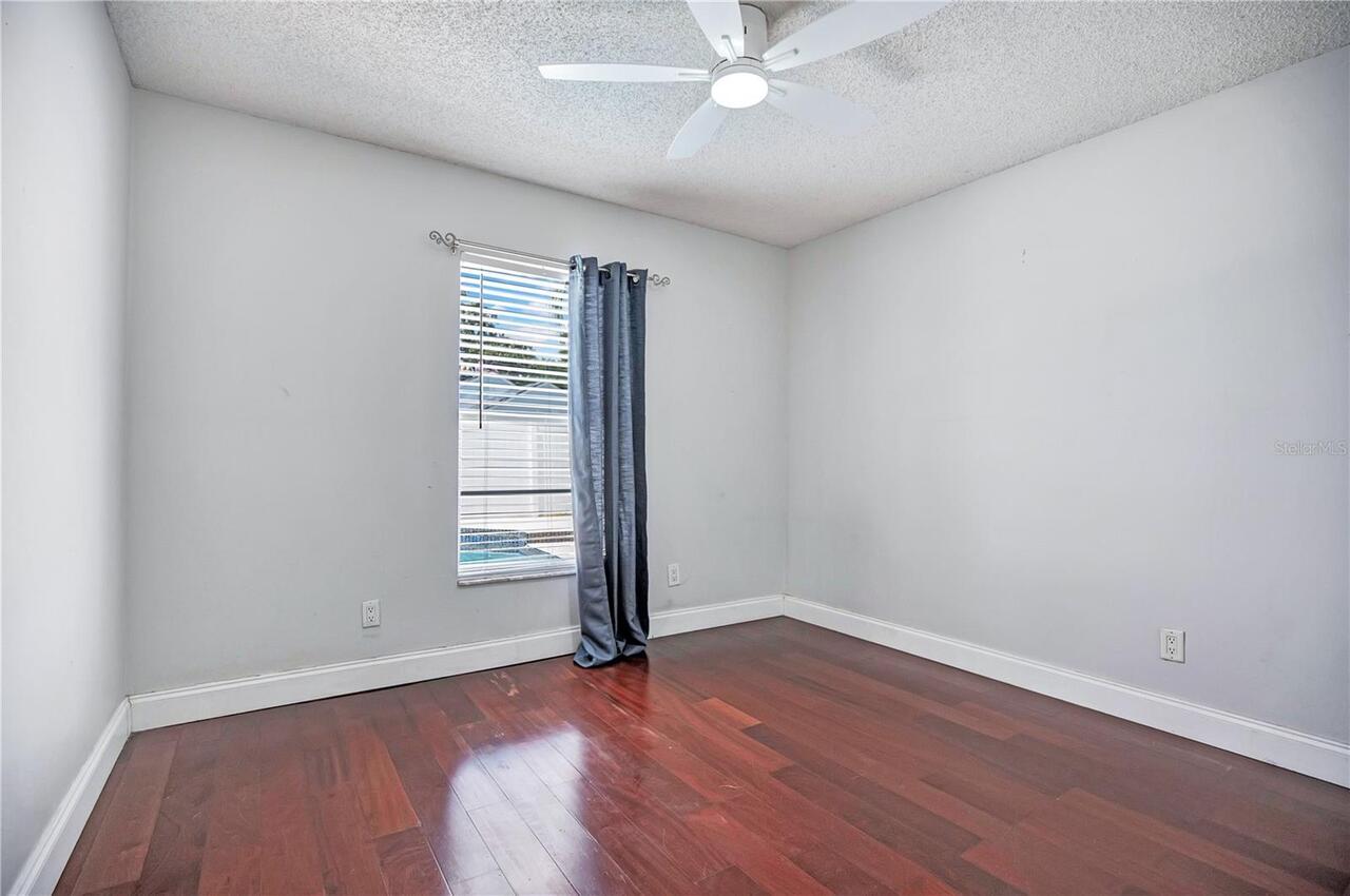 Listing Photo 22