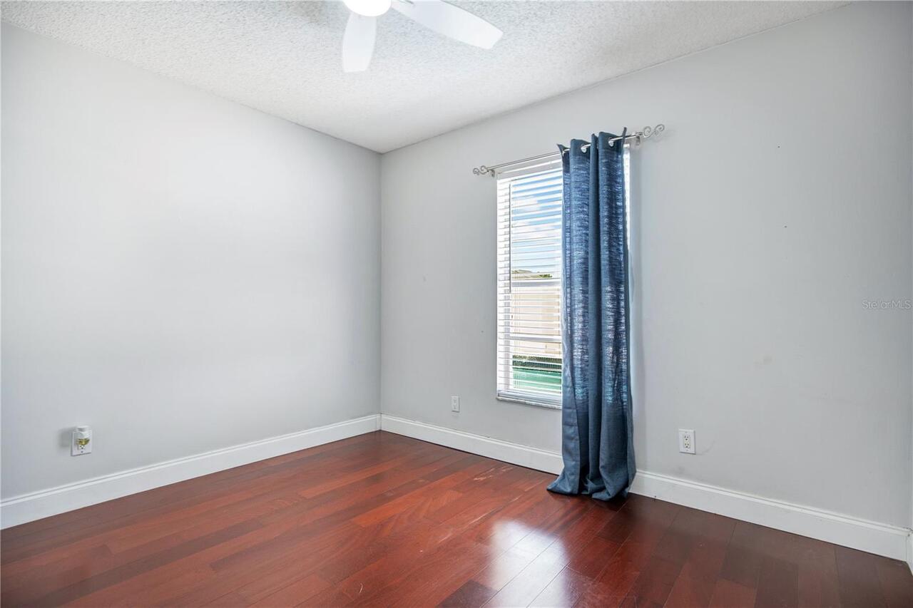 Listing Photo 23