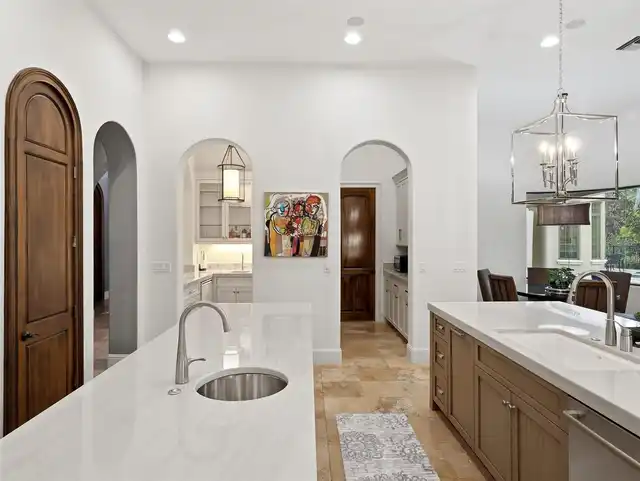 Listing Photo 15