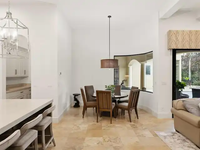 Listing Photo 17
