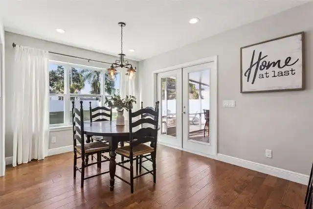 Listing Photo 17
