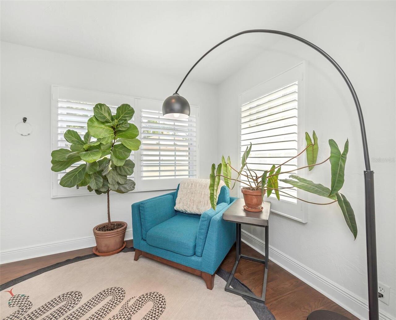 Listing Photo 12