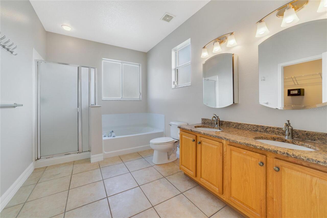 Listing Photo 11