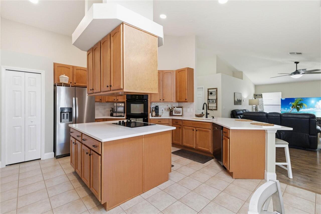 Listing Photo 10
