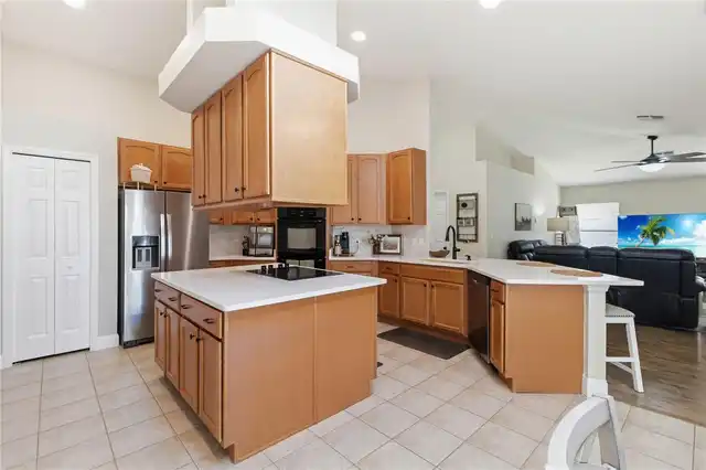 Listing Photo 8