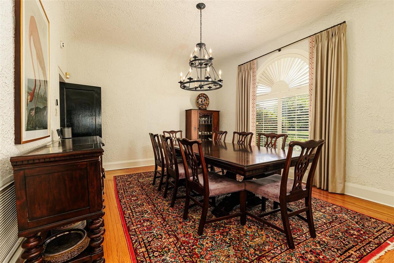 Listing Photo 10