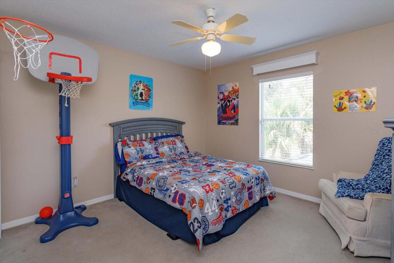 Listing Photo 17