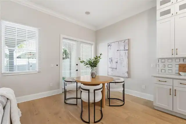 Listing Photo 19