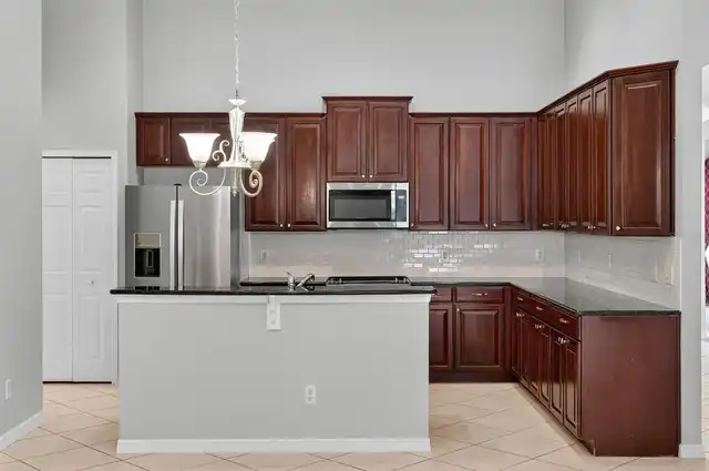 Listing Photo 13
