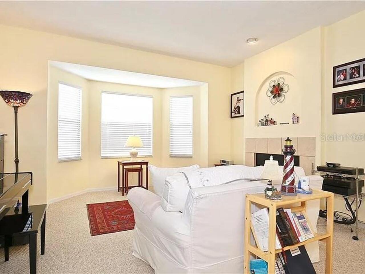 Listing Photo 8