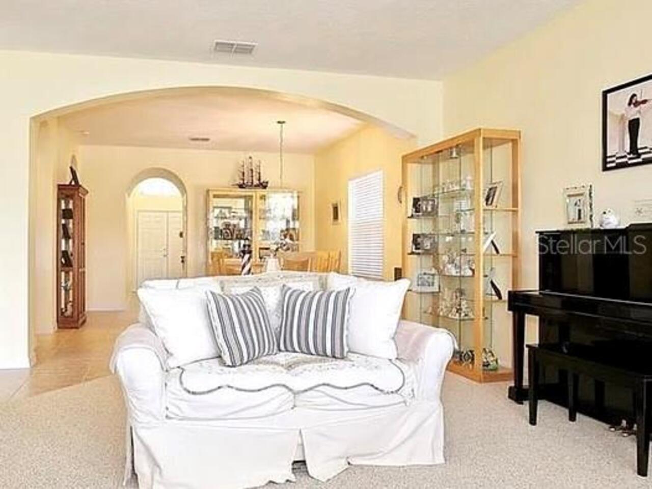 Listing Photo 9