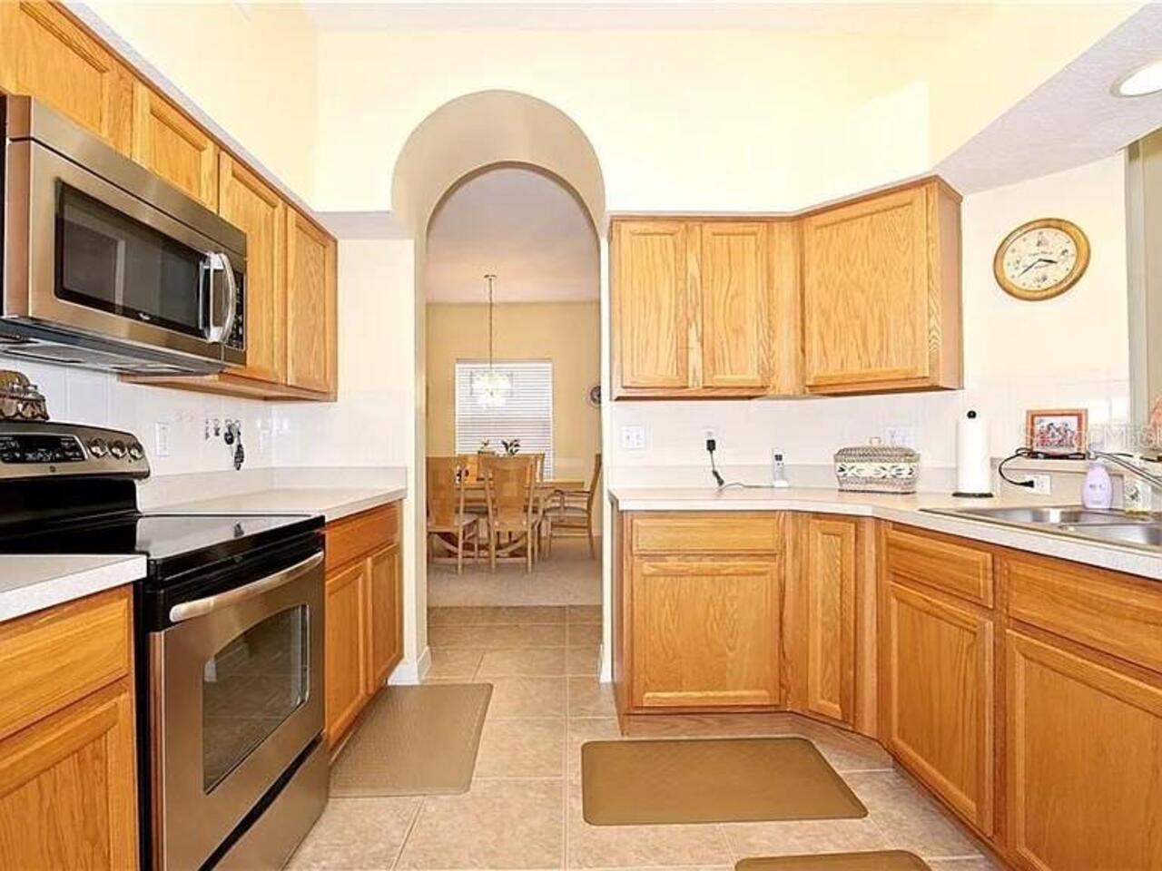 Listing Photo 10