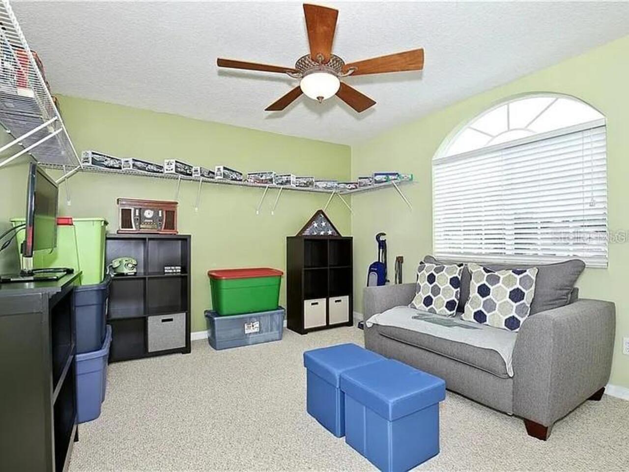 Listing Photo 18