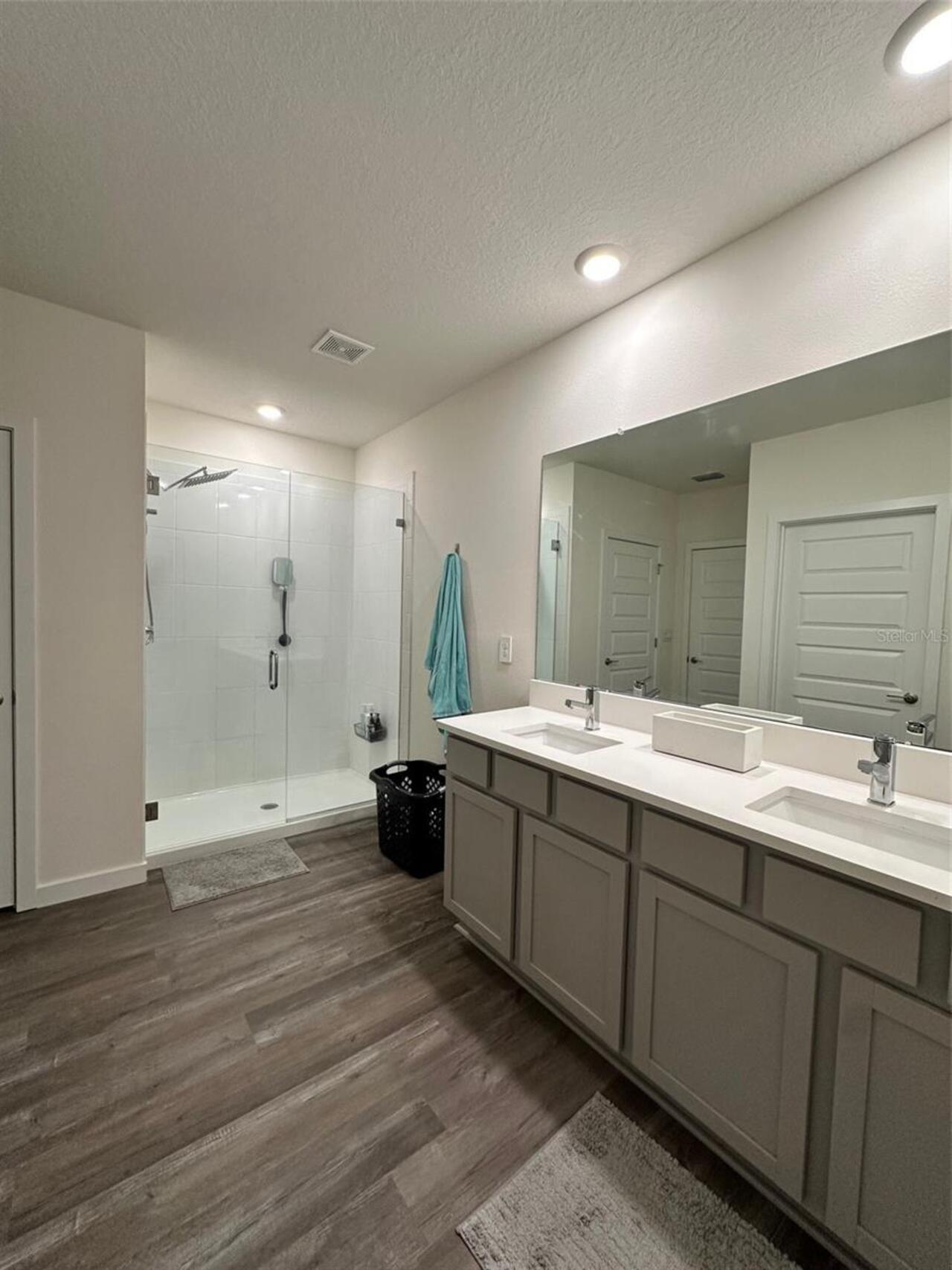 Listing Photo 14