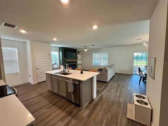 Listing Photo 11