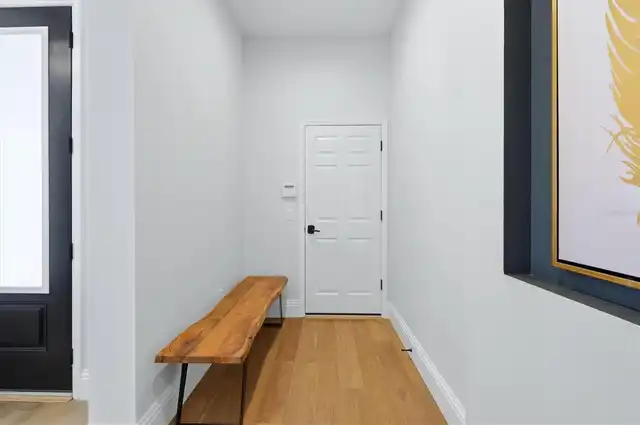 Listing Photo 8