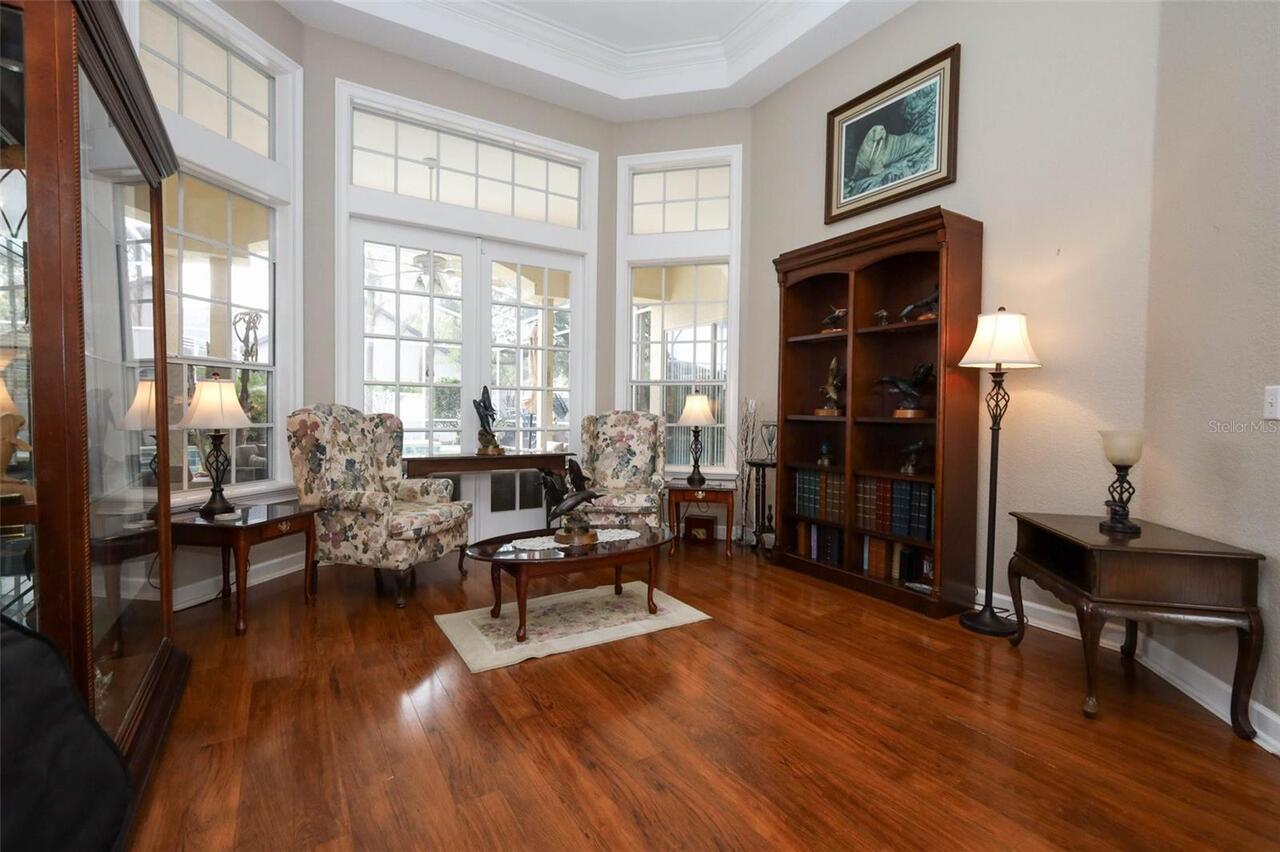 Listing Photo 11