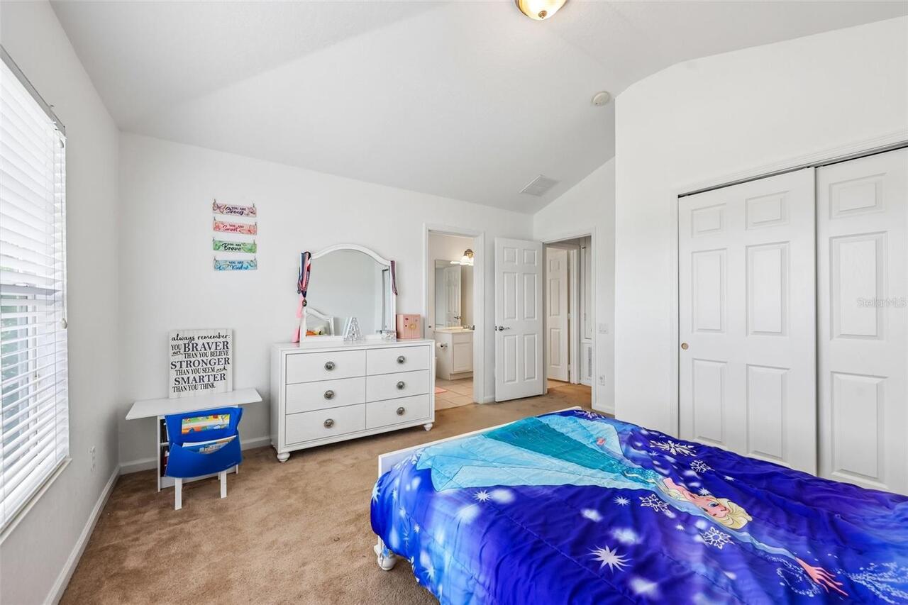 Listing Photo 14