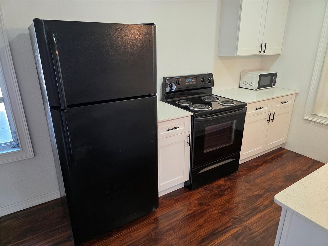 Listing Photo 8