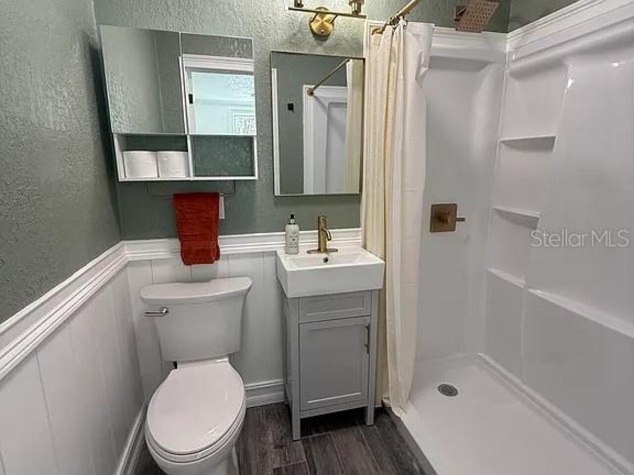 Listing Photo 11