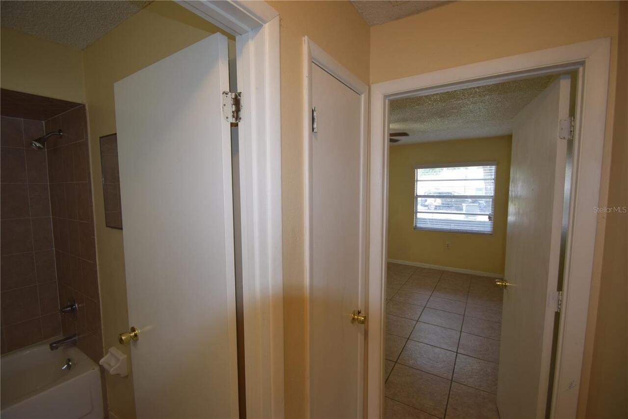 Listing Photo 12