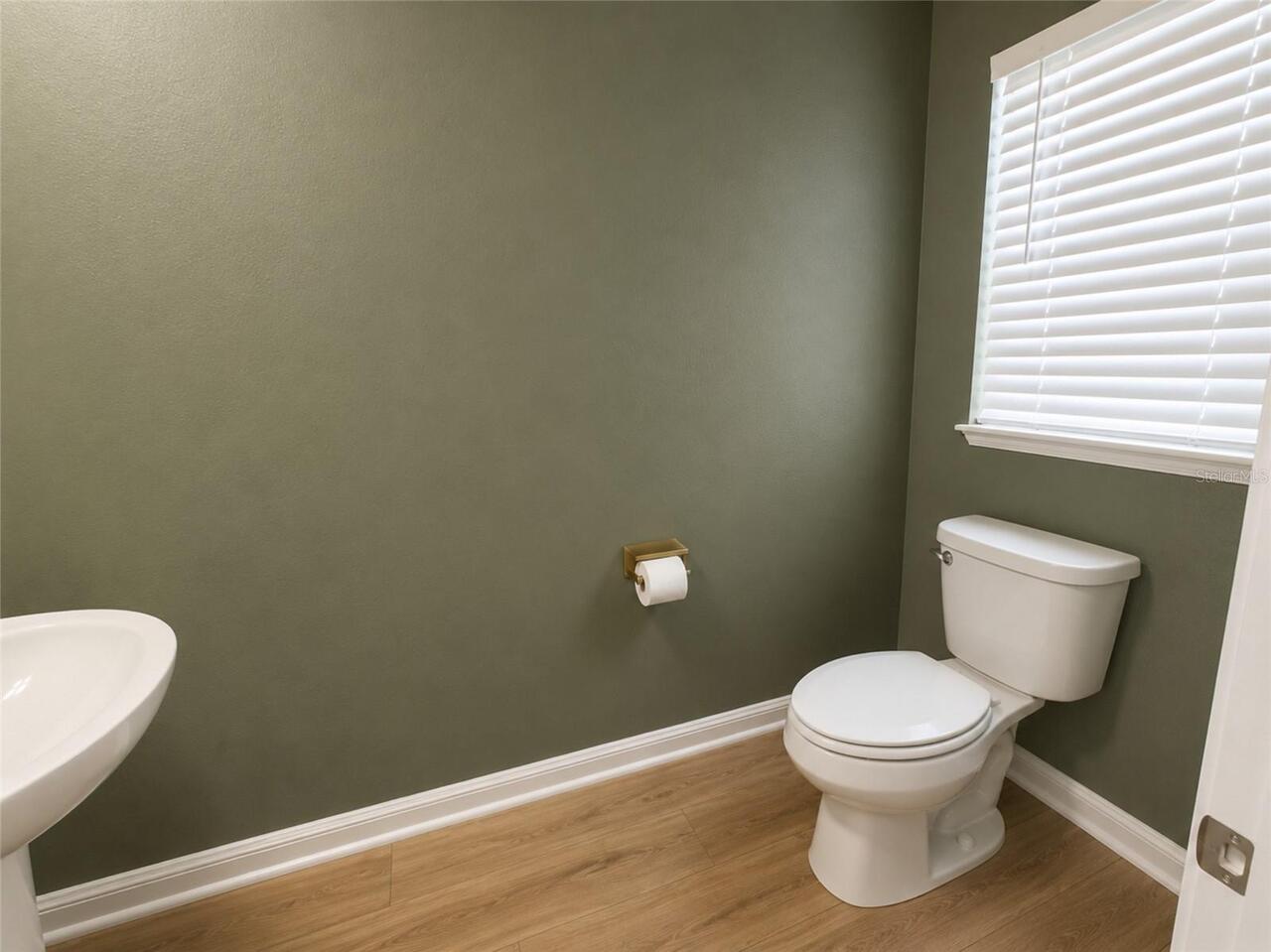 Listing Photo 6