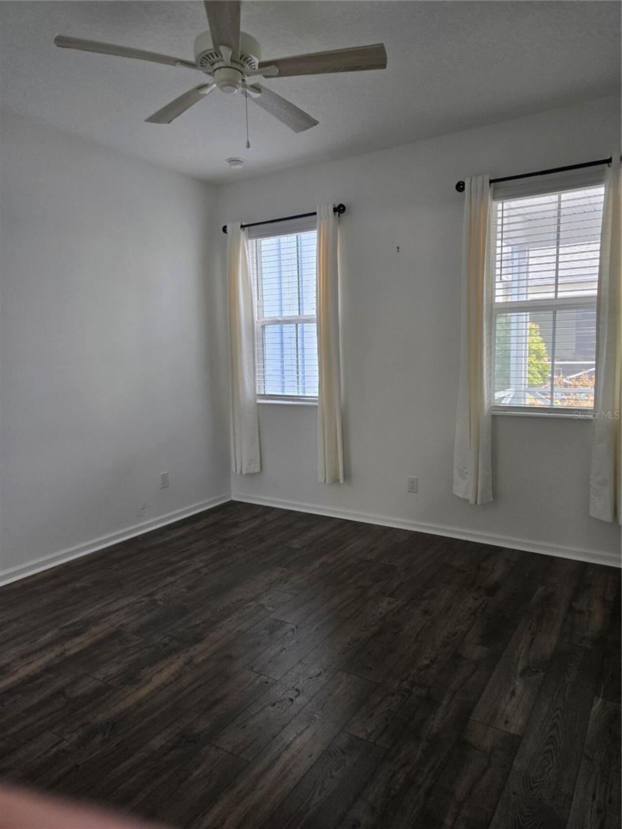 Listing Photo 8