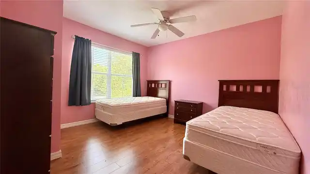 Listing Photo 24