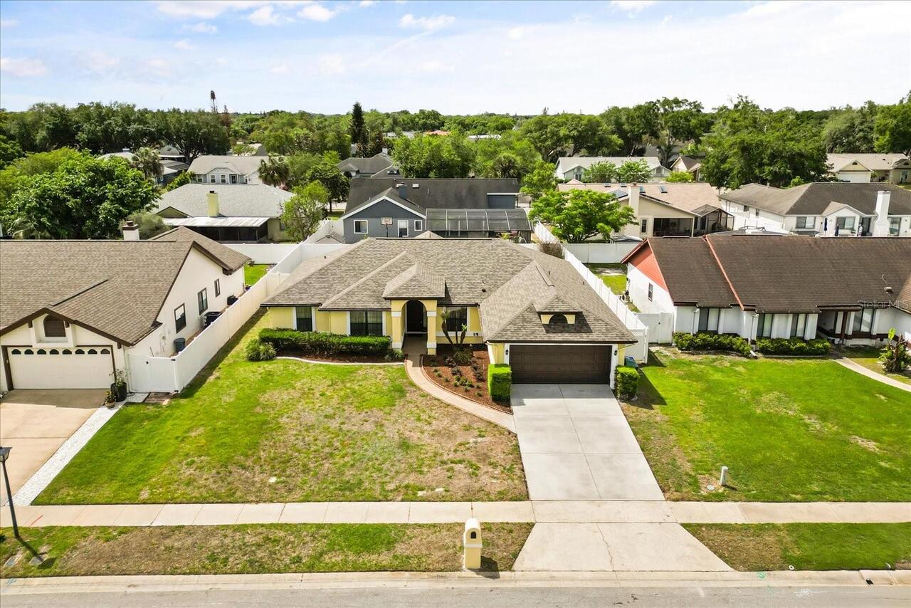 Listing Photo 11