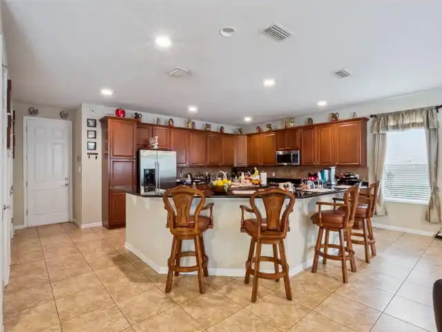 Listing Photo 15