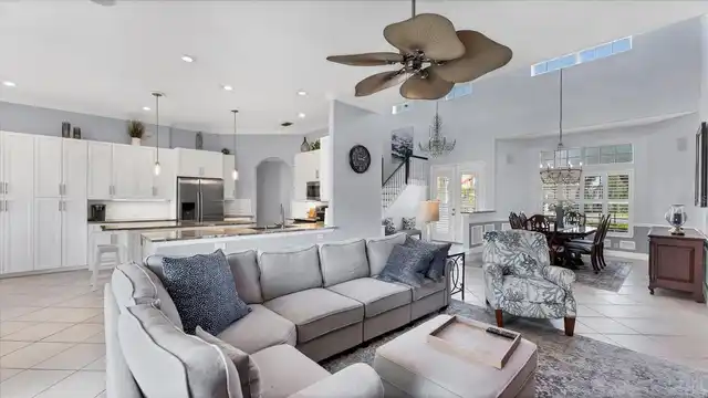 Listing Photo 17