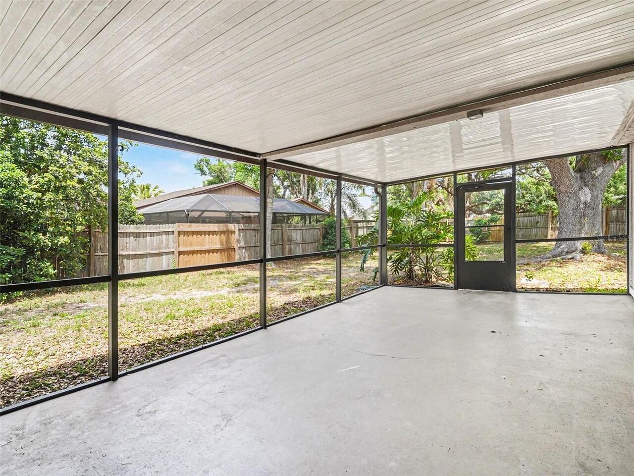 Listing Photo 16
