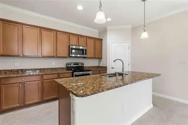 Listing Photo 14