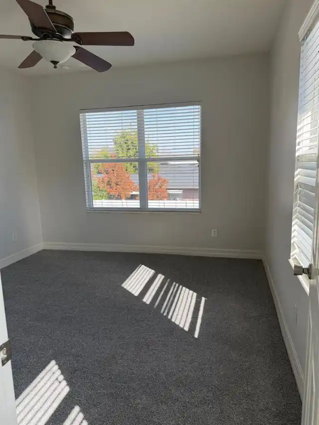Listing Photo 14