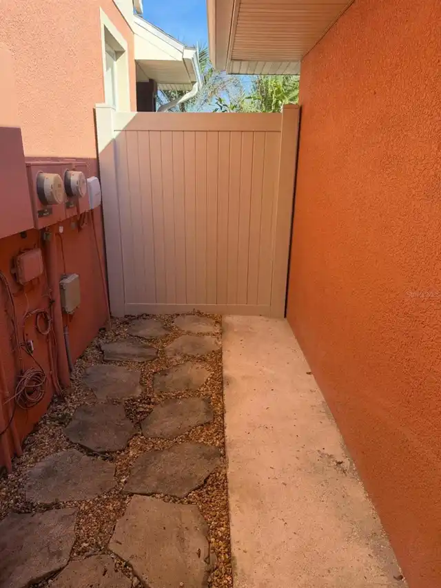 Listing Photo 16