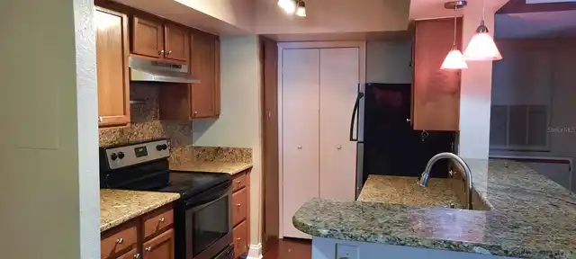 Listing Photo 7